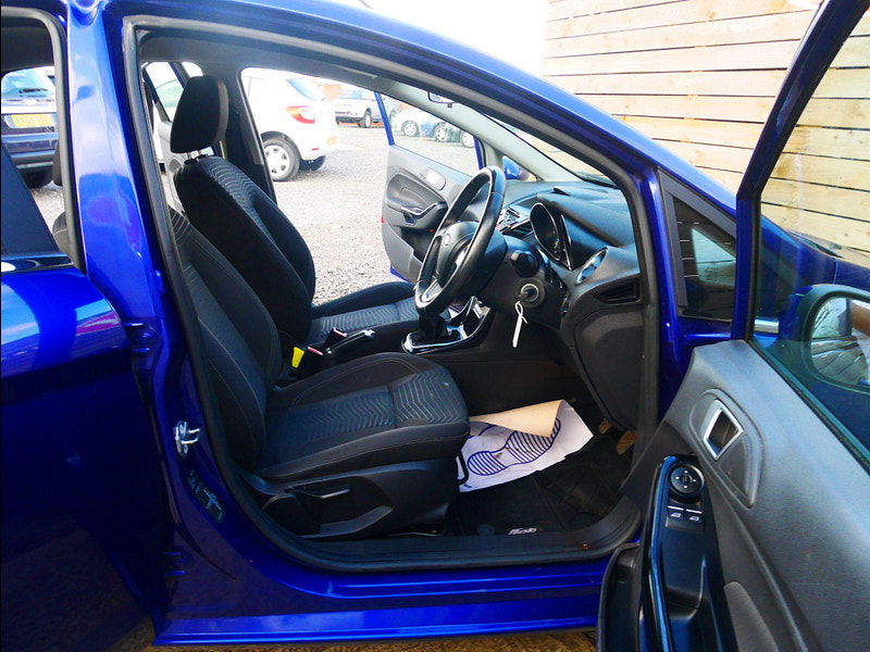 Ford Fiesta 1.0T EcoBoost Zetec Euro 6 (s/s) 5dr 5dr Manual 2025