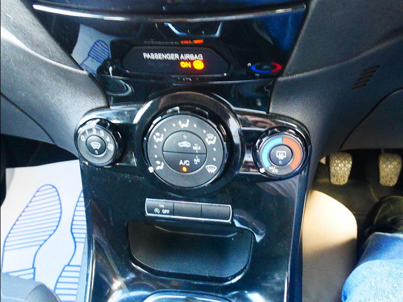 Ford Fiesta 1.0T EcoBoost Zetec Euro 6 (s/s) 5dr 5dr Manual 2025