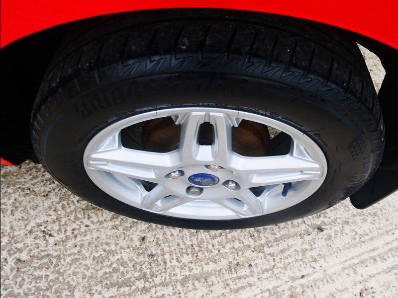 Ford Fiesta 1.0T EcoBoost Zetec Hatchback 5dr Petrol Manual Euro 5 (s/s) (100 ps) 5dr Manual 2025