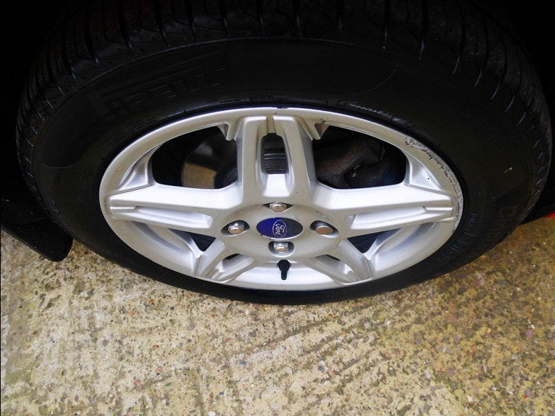 Ford Fiesta 1.0T EcoBoost Zetec Hatchback 5dr Petrol Manual Euro 5 (s/s) (100 ps) 5dr Manual 2025