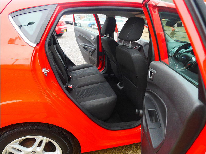 Ford Fiesta 1.0T EcoBoost Zetec Hatchback 5dr Petrol Manual Euro 5 (s/s) (100 ps) 5dr Manual 2025