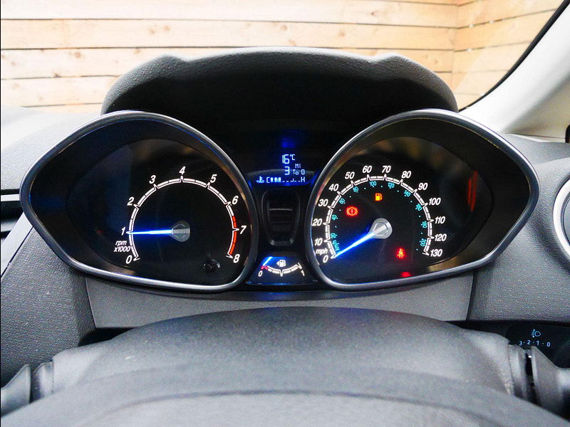 Ford Fiesta 1.0T EcoBoost Zetec Hatchback 5dr Petrol Manual Euro 5 (s/s) (100 ps) 5dr Manual 2025