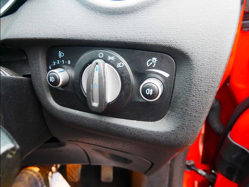 Ford Fiesta 1.0T EcoBoost Zetec Hatchback 5dr Petrol Manual Euro 5 (s/s) (100 ps) 5dr Manual 2025