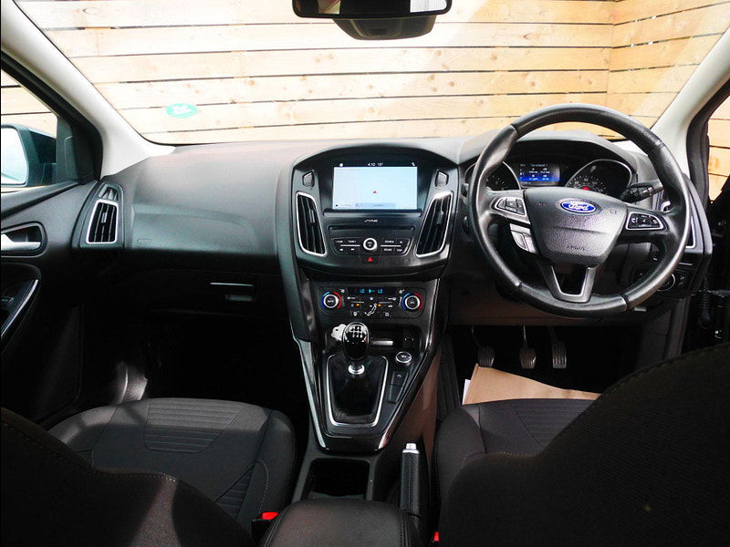 Ford Focus 1.0T EcoBoost Titanium Hatchback 5dr Petrol Manual Euro 6 (s/s) (125 ps) 5dr Manual 2025