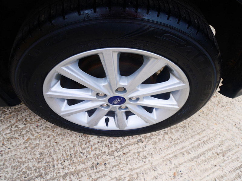 Ford Focus 1.0T EcoBoost Titanium Hatchback 5dr Petrol Manual Euro 6 (s/s) (125 ps) 5dr Manual 2025