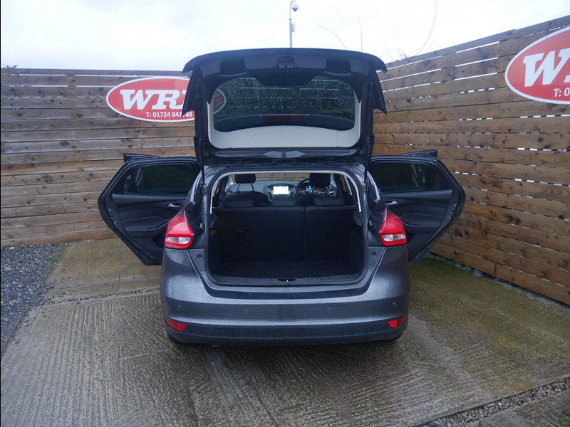 Ford Focus 1.0T EcoBoost Titanium Hatchback 5dr Petrol Manual Euro 6 (s/s) (125 ps) 5dr Manual 2026