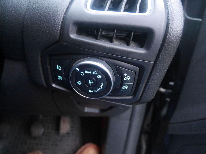 Ford Focus 1.0T EcoBoost Titanium Hatchback 5dr Petrol Manual Euro 6 (s/s) (125 ps) 5dr Manual 2026