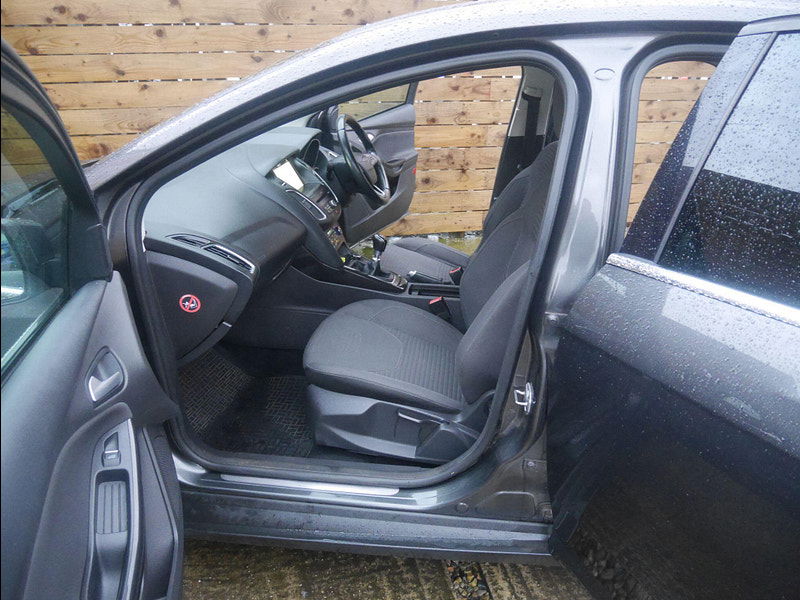 Ford Focus 1.0T EcoBoost Titanium Hatchback 5dr Petrol Manual Euro 6 (s/s) (125 ps) 5dr Manual 2026