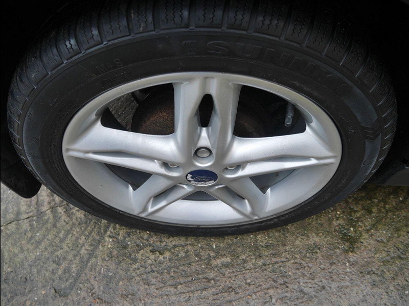 Ford Focus 1.0T EcoBoost Zetec Hatchback 5dr Petrol Manual Euro 6 (s/s) (100 ps) 5dr Manual 2026