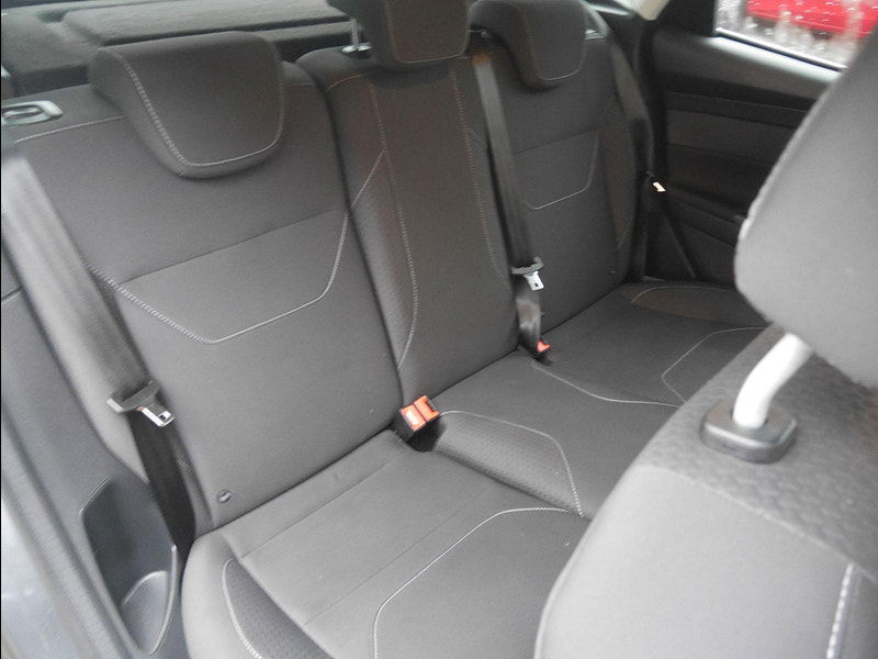 Ford Focus 1.0T EcoBoost Zetec Hatchback 5dr Petrol Manual Euro 6 (s/s) (100 ps) 5dr Manual 2026