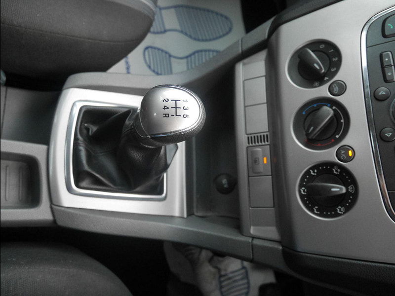 Ford Focus 1.6 Style Hatchback 5dr Petrol Manual (159 g/km, 99 bhp) 5dr Manual 2026