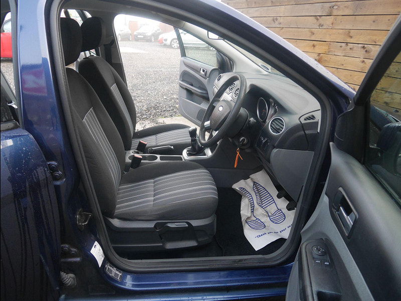 Ford Focus 1.6 Style Hatchback 5dr Petrol Manual (159 g/km, 99 bhp) 5dr Manual 2026