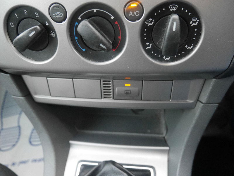 Ford Focus 1.6 Style Hatchback 5dr Petrol Manual (159 g/km, 99 bhp) 5dr Manual 2026