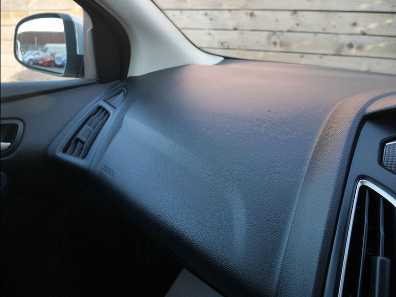 Ford Focus 1.6 TDCi Zetec Hatchback 5dr Diesel Manual Euro 5 (s/s) (115 ps) 5dr Manual 2026