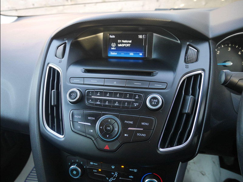 Ford Focus 1.6 TDCi Zetec Hatchback 5dr Diesel Manual Euro 5 (s/s) (115 ps) 5dr Manual 2026