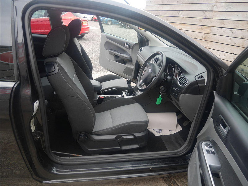 Ford Focus 1.6 Zetec S Hatchback 3dr Petrol Manual (157 g/km, 113 bhp) 3dr Manual 2026