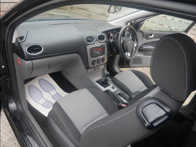 Ford Focus 1.6 Zetec S Hatchback 3dr Petrol Manual (157 g/km, 113 bhp) 3dr Manual 2026