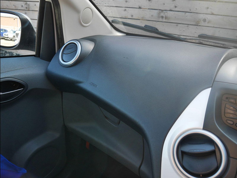 Ford Ka 1.2 Zetec Hatchback 3dr Petrol Manual Euro 5 (s/s) (69 ps) 3dr Manual 2026