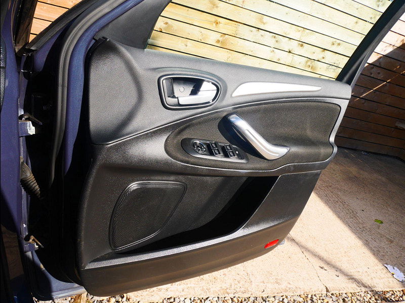 Ford S-Max 2.0 TDCi Zetec MPV 5dr Diesel Powershift Euro 5 (140 ps) 5dr Automatic 2025