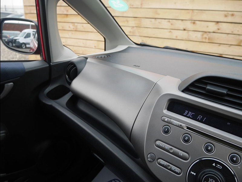 Honda Jazz 1.4 i-VTEC ES Euro 4 5dr 5dr Manual 2025