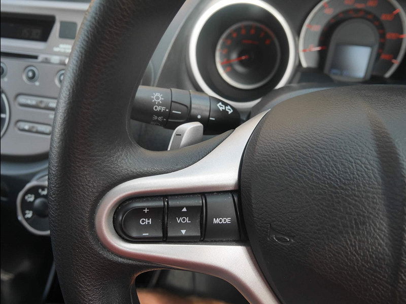 Honda Jazz 1.4 i-VTEC ES i SHIFT Euro 5 5dr 5dr Automatic 2025