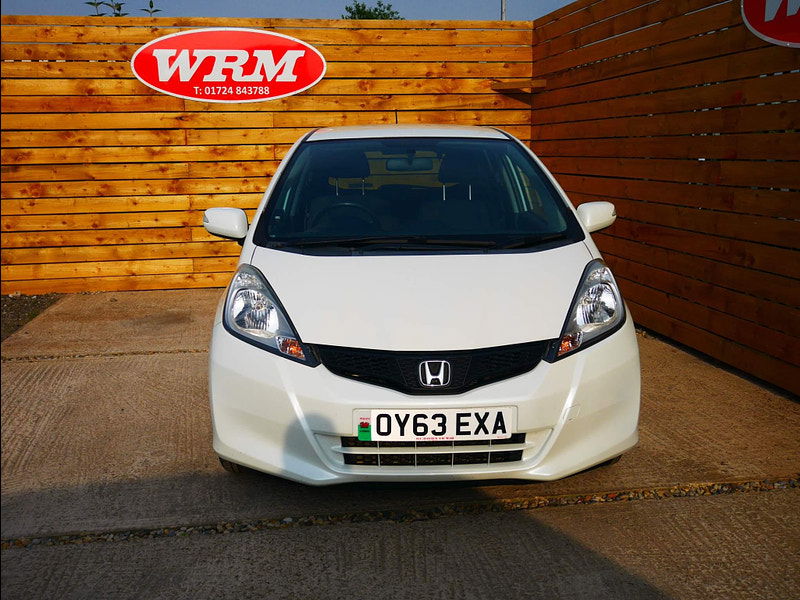 Honda Jazz 1.4 i-VTEC ES Plus Euro 5 5dr 5dr Manual 2024