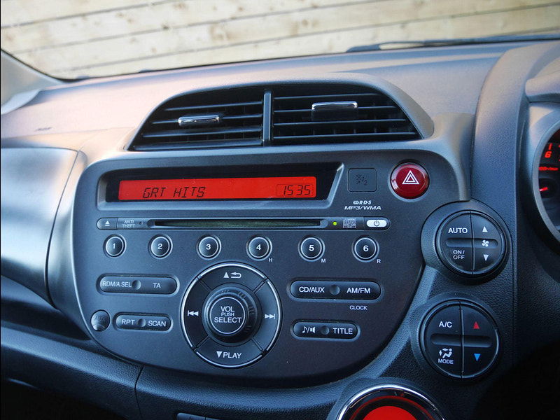 Honda Jazz 1.4 i-VTEC ES Plus Euro 5 5dr 5dr Manual 2025