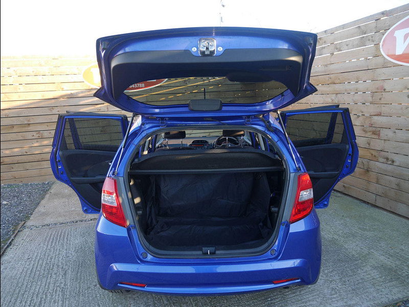 Honda Jazz 1.4 i-VTEC ES Plus Euro 5 5dr 5dr Manual 2025