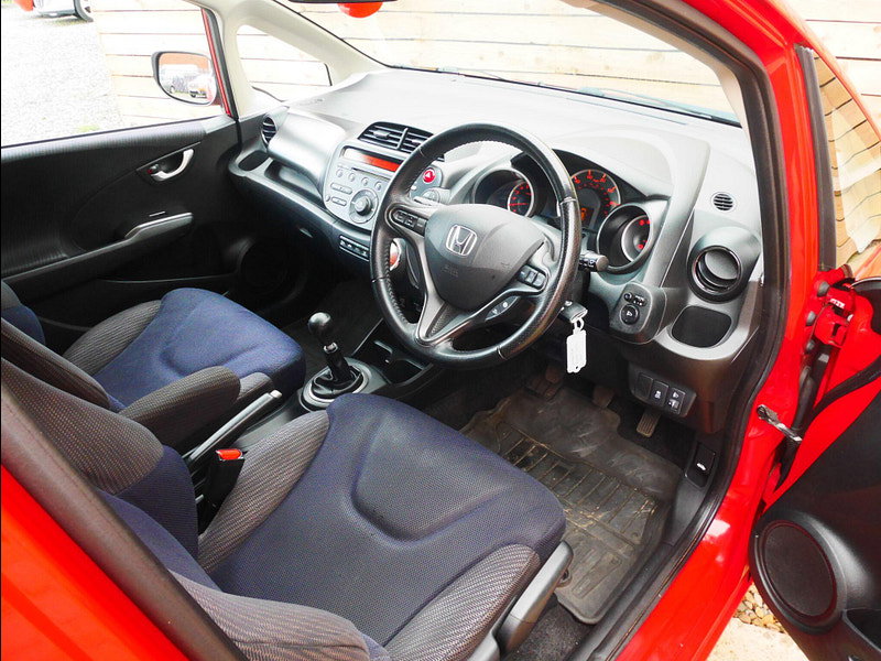 Honda Jazz 1.4 i-VTEC ES Plus Hatchback 5dr Petrol Manual Euro 5 (99 ps) 5dr Manual 2026
