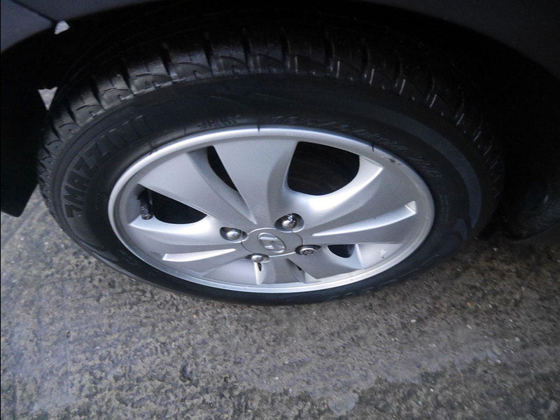 Hyundai I10 1.2 Active Hatchback 5dr Petrol Manual Euro 5 (85 bhp) 5dr Manual 2026