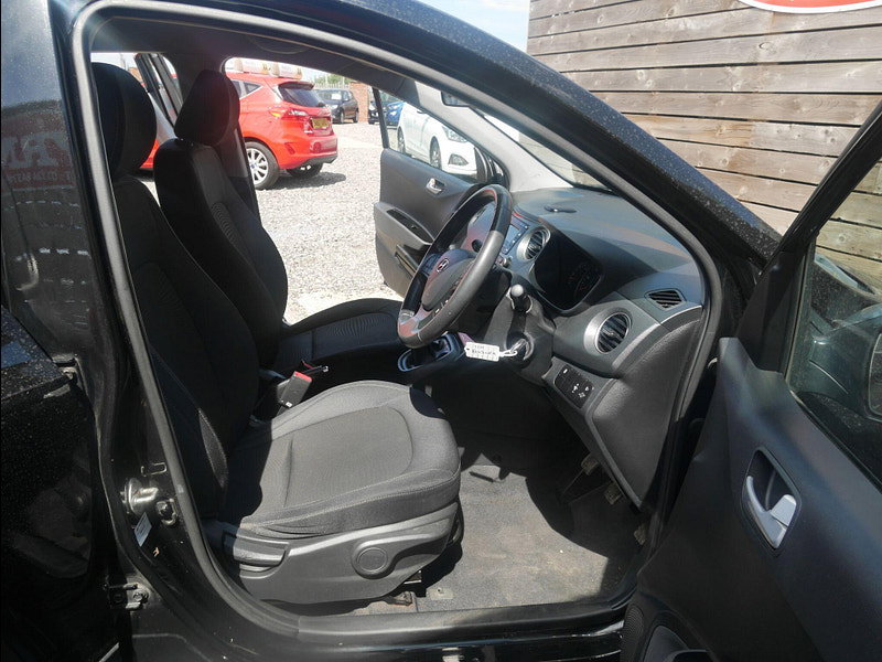 Hyundai I10 1.2 Premium Hatchback 5dr Petrol Manual Euro 6 (87 ps) 5dr Manual 2026