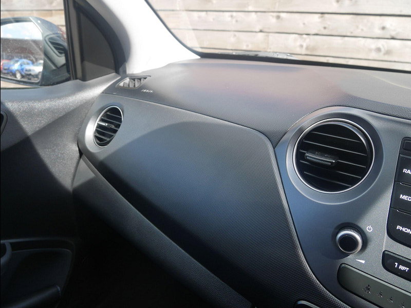 Hyundai I10 1.2 Premium Hatchback 5dr Petrol Manual Euro 6 (87 ps) 5dr Manual 2026