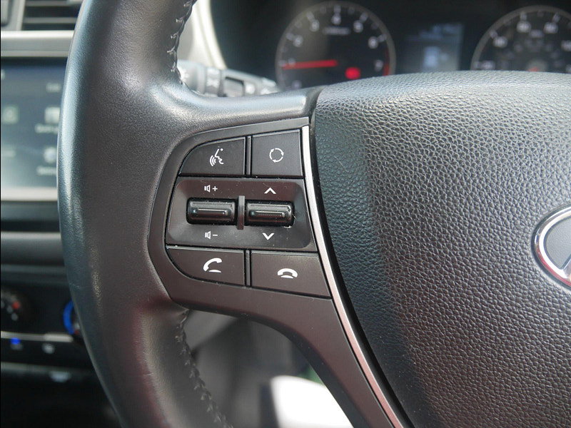 Hyundai I20 1.2 SE Launch Edition Hatchback 5dr Petrol Manual Euro 6 (s/s) (84 ps) 5dr Manual 2026