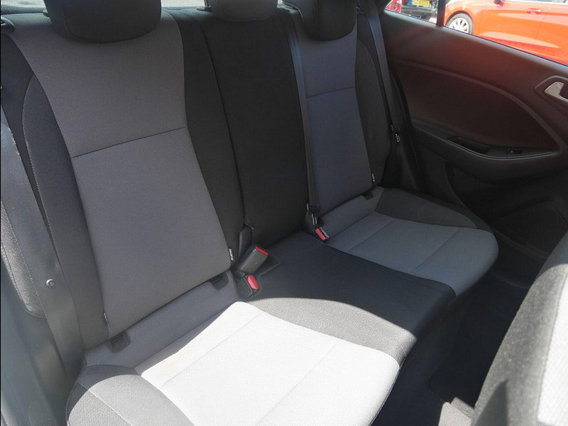 Hyundai I20 1.2 SE Launch Edition Hatchback 5dr Petrol Manual Euro 6 (s/s) (84 ps) 5dr Manual 2026