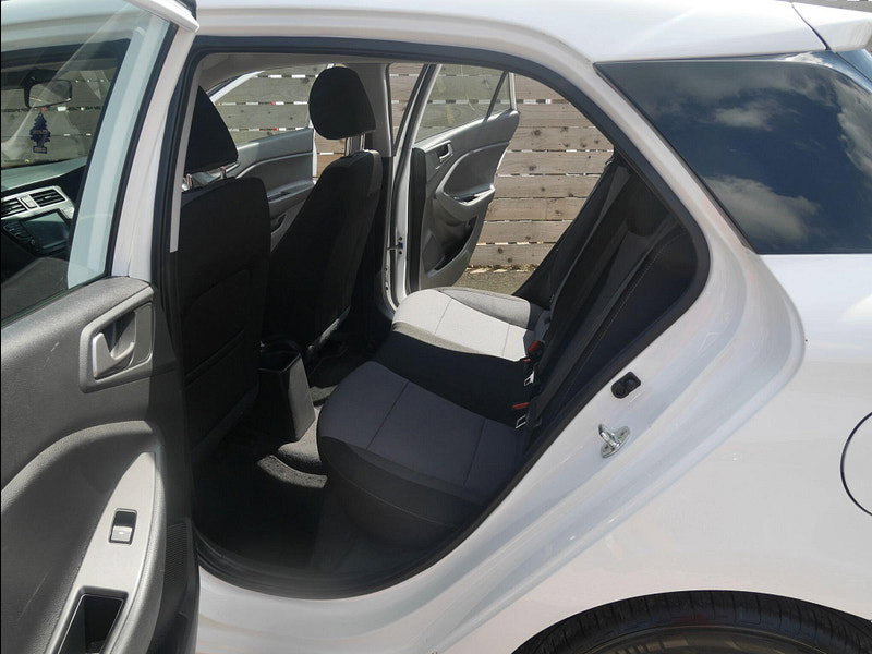 Hyundai I20 1.2 SE Launch Edition Hatchback 5dr Petrol Manual Euro 6 (s/s) (84 ps) 5dr Manual 2026
