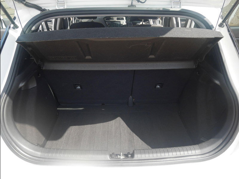 Hyundai I20 1.2 SE Launch Edition Hatchback 5dr Petrol Manual Euro 6 (s/s) (84 ps) 5dr Manual 2026