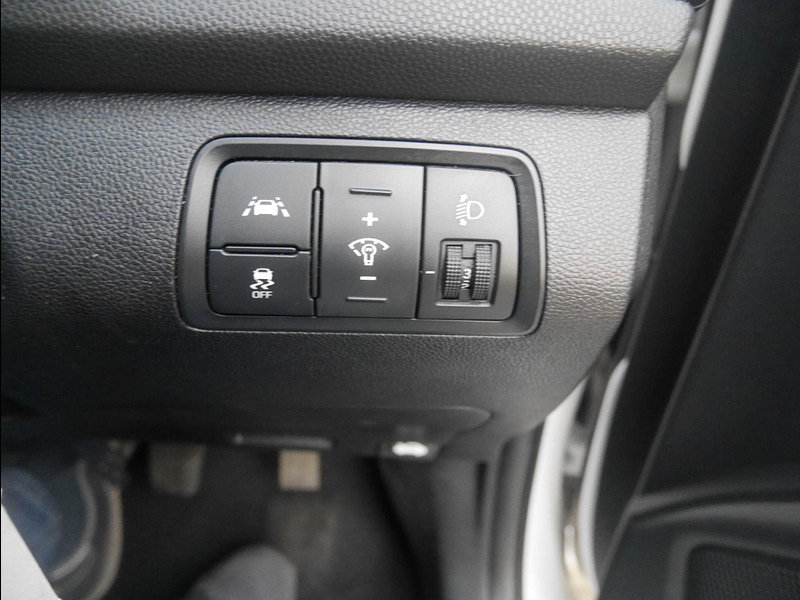 Hyundai I20 1.2 SE Launch Edition Hatchback 5dr Petrol Manual Euro 6 (s/s) (84 ps) 5dr Manual 2026