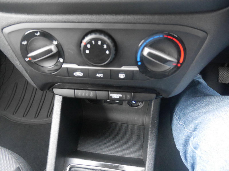 Hyundai I20 1.2 SE Launch Edition Hatchback 5dr Petrol Manual Euro 6 (s/s) (84 ps) 5dr Manual 2026