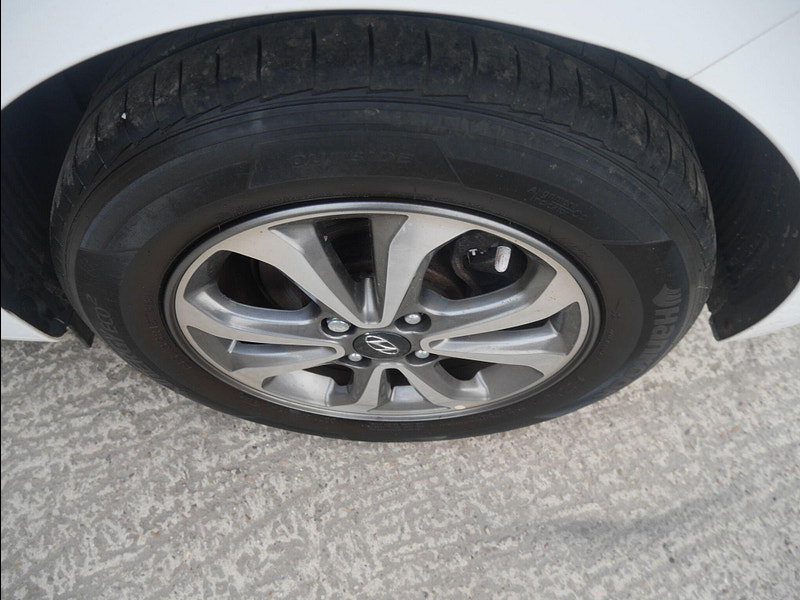 Hyundai I20 1.2 SE Launch Edition Hatchback 5dr Petrol Manual Euro 6 (s/s) (84 ps) 5dr Manual 2026