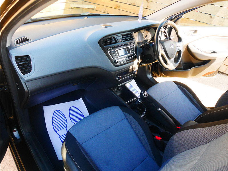 Hyundai I20 1.4 CRDi Premium Euro 6 5dr 5dr Manual 2025