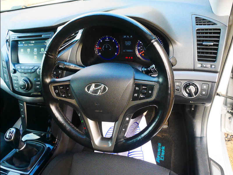 Hyundai I40 1.7 CRDi Blue Drive SE Nav Tourer Euro 6 (s/s) 5dr 5dr Manual 2025