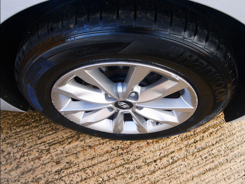 Hyundai I40 1.7 CRDi Blue Drive SE Nav Tourer Euro 6 (s/s) 5dr 5dr Manual 2025