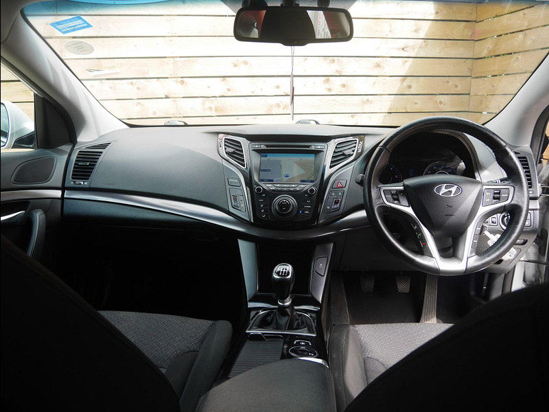 Hyundai I40 1.7 CRDi Blue Drive Style Euro 5 (s/s) 4dr 4dr Manual 2025