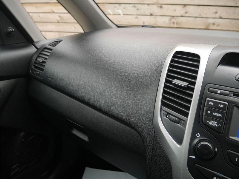 Hyundai IX20 1.4 Classic Hatchback 5dr Petrol Manual Euro 5 (90 bhp) 5dr Manual 2025