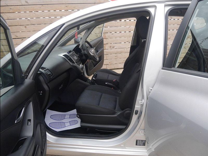 Hyundai IX20 1.4 Classic Hatchback 5dr Petrol Manual Euro 5 (90 bhp) 5dr Manual 2025