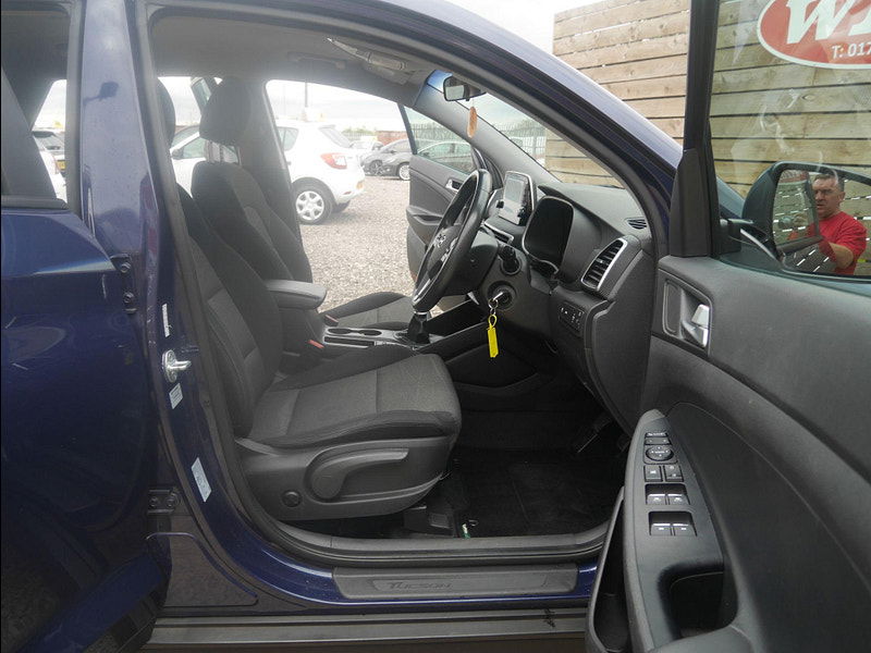 Hyundai Tucson 1.6 CRDi MHEV SE Nav Euro 6 (s/s) 5dr 5dr Manual 2025
