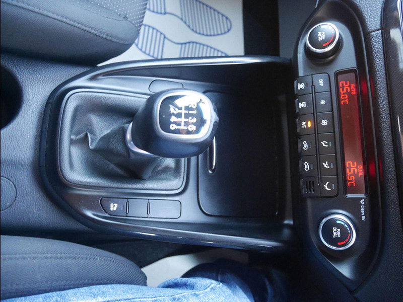 Kia Carens 1.6 GDi EcoDynamics 2 MPV 5dr Petrol Manual Euro 5 (s/s) (133 bhp) 5dr Manual 2025