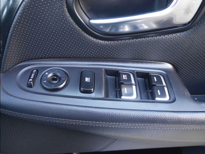 Kia Carens 1.6 GDi EcoDynamics 2 MPV 5dr Petrol Manual Euro 5 (s/s) (133 bhp) 5dr Manual 2025