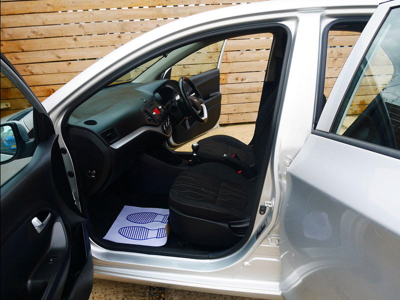 Kia Picanto 1.0 VR7 Hatchback 5dr Petrol Manual Euro 5 (68 bhp) 5dr Manual 2025