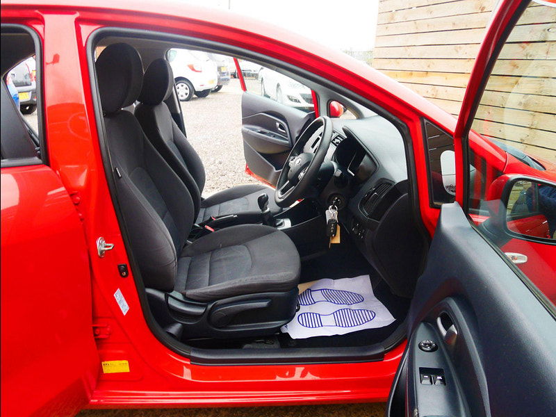 Kia Rio 1.1 CRDi EcoDynamics 1 Air Hatchback 5dr Diesel Manual Euro 5 (s/s) (74 bhp) 5dr Manual 2025